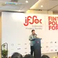 Wakil Ketua OJK Mirza Adityaswara dalam acara Fintech Policy Forum Seri II di Auditorium Center for Strategic and International Studies (CSIS), Jakarta, Selasa (8/8/2023).