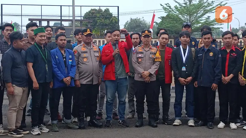 Mahasiswa Deklarasi Pilkada Damai di Polres Serang. (Kamis, 29/08/2024). (Yandhi Deslatama/Liputan6.com).