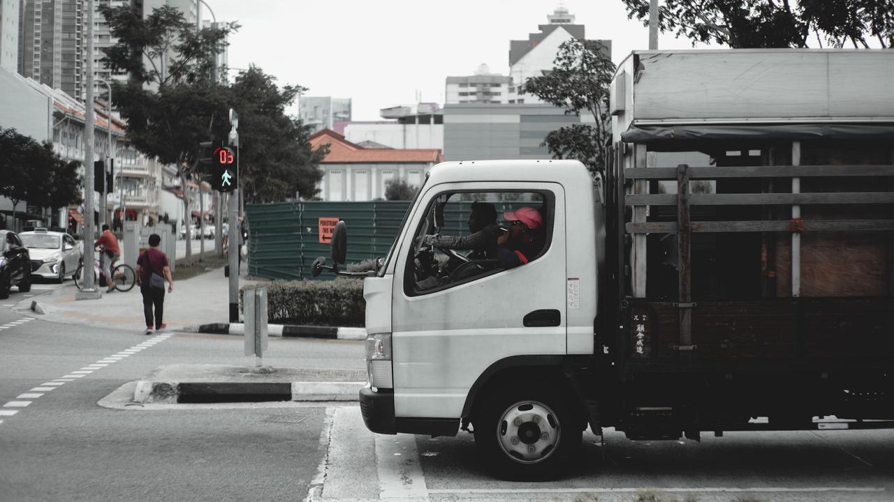 Ilustrasi pengemudi truk