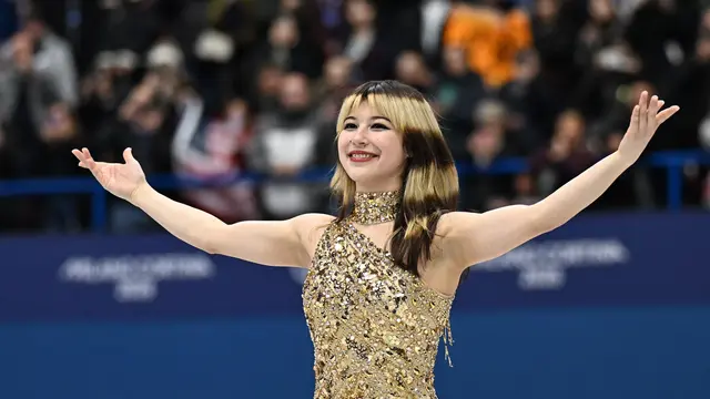 Atlet seluncur es asal Amerika Serikat, Alysa Liu dalam Olimpiade 2026. (Gabriel BOUYS / AFP).