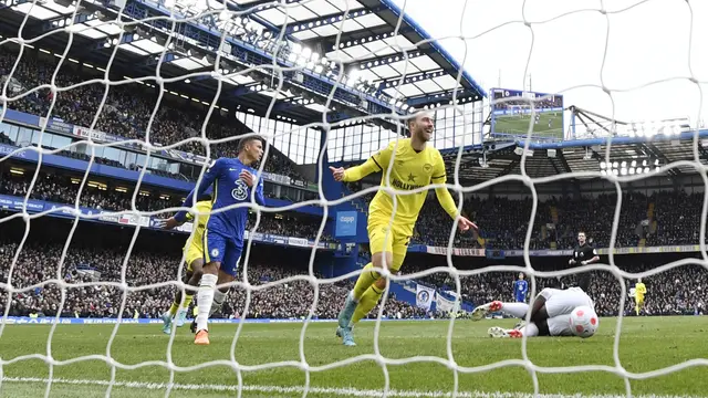 Foto: Aksi Christian Eriksen saat Membawa Brentford Menumbangkan Chelsea di Liga Inggris