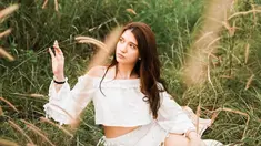 Memiliki nama lengkap Gemma Galgani Cassandra Sheryl Lee atau kerap disapa Cassandra Lee. Ia telah merintis karier di dunia hiburan sejak tahun 2012. Sampai saat ini telah banyak sinetron hingga film yang ia mainkan. (Liputan6.com/IG/@cassandraslee)