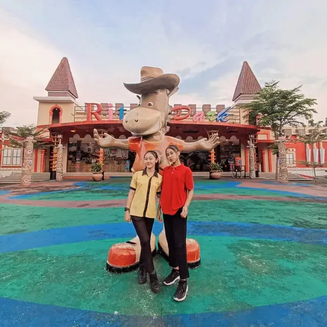 20 Wisata Tegal yang Wajib Dikunjungi, Pesona Alamnya Bikin Rileks