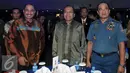 (Ki-ka) Menteri Pariwisata Arief Yahya, Menko Maritim dan  Sumber Daya Rizal Ramli dan KSAL Laksamana TNI Ade Supandi saat menghadiri acara Peluncuran Sail Selat Karimata 2016 di Auditorium BPPT, Jakarta, Rabu (1/6). (Liputan6.com/Johan Tallo)