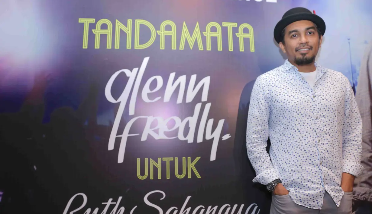 Sebagai sosok musisi yang berpengaruh di Tanah Air, Glenn Fredly baru saja menggelar konser yang bertajuk 'Tanda Mata' yang di persembahkan untuk Diva Indonesia, Ruth Sahanaya. (Andy Masela/Bintang.com)