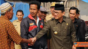 Citizen6, Tulang Bawang: Selain itu Bupati Tulang Bawang Barat juga meninjau hewan ternak yang berada di Pasar Mulya Asri tersebut. (Pengirim: Jerry Hasan)