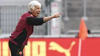 Pelatih AS Roma, Gian Piero Gasperini. (Sameer AL-DOUMY / AFP)