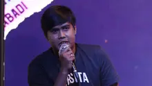 Pemain Persita Tangerang, Egi Melgiansyah, saat launching di Gading Serpong, Tangerang, Rabu, (26/2/2020). Jelang bergulirnya Shopee Liga 1 2020 Tim berjuluk Pendekar Cisadane ini memperkenalkan tim, jersey hingga logo baru. (Bola.com/M Iqbal Ichsan)