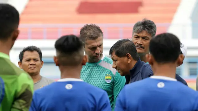 Kuswara S. Taryono, Miljan Radovic, dan tim Persib