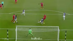 Huddersfield menuai kemenangan tandang yang cukup penting saat mereka menekuk West Brom 2-1, Sabtu (24/2). Rajiv van La Parra memb...