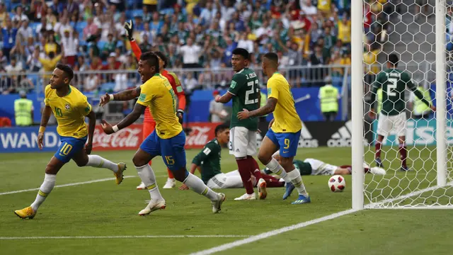 FOTO: Tundukkan Meksiko, Brasil Melaju ke Perempat Final