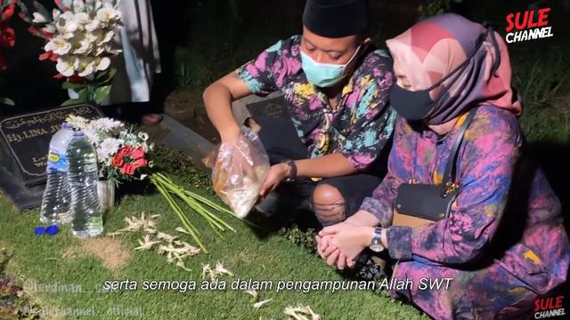 Sule dan Nathalie Holscher Ziarah