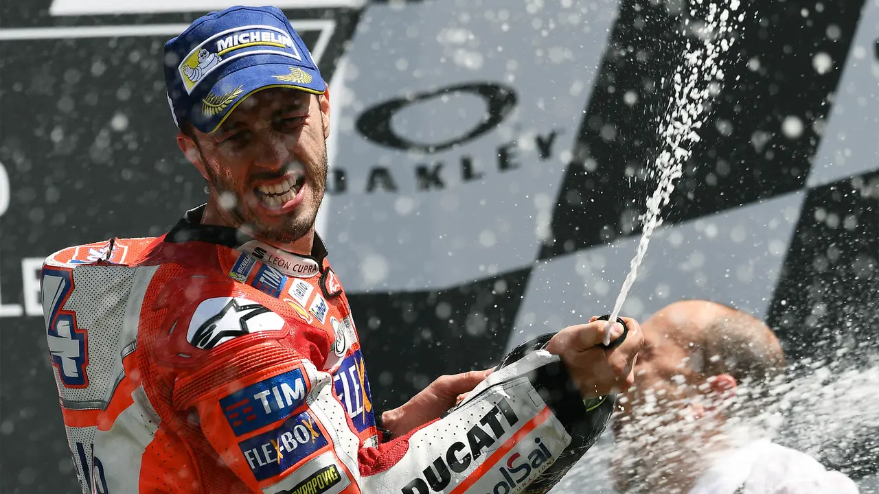 FOTO: Dovizioso Rajai MotoGP Italia, Rossi Gagal Podium
