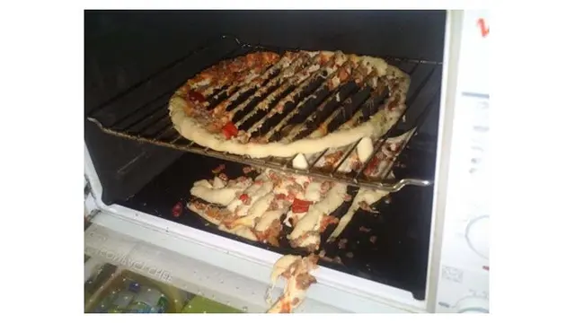 Suami Coba Memasak (Sumber: Ground Zero)
