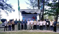Dinas Lingkungan Hidup Belitung Timur Tanam Ratusan Pohon Cegah Abrasi