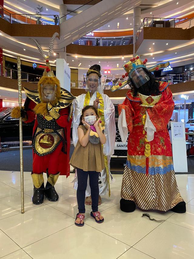 Menguji Keberuntungan di Gelaran Imlek Summarecon Mall Bekasi