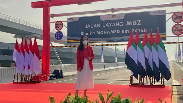Jadi MC, Ini 6 Potret Ersa Mayori di Peresmian Jalan Layang MBZ Sheikh Mohammed Bin Zayed