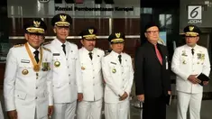 Mendagri dan 9 gubernur yang baru dilantik bertemu pimpinan KPK. KPK meminta para gubernur membangun komunikasi mencegah korupsi.