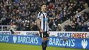  Pemain Newcastle United, Aleksandar Mitrovic menjadi penentu kemenangan timnya saat bersua Wet Brom Albion pada lanjutan Liga Premier Inggris pekan ke-25. (Reuters/Carl Recine)