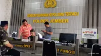 Ketua PC GP Ansor Jember Izzul Ashlah,  menanyakan keberlanjutan  kasus penganiayaan yang menimpah anggotanya (Istimewa)