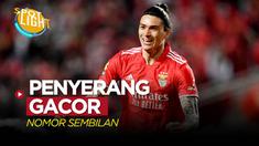 Berita video spotlight kali ini membahas tentang empat penyerang gacor pada musim ini yang  bernomor punggung sembilan, salah satunya pemain baru Liverpool, Darwin Nunez.