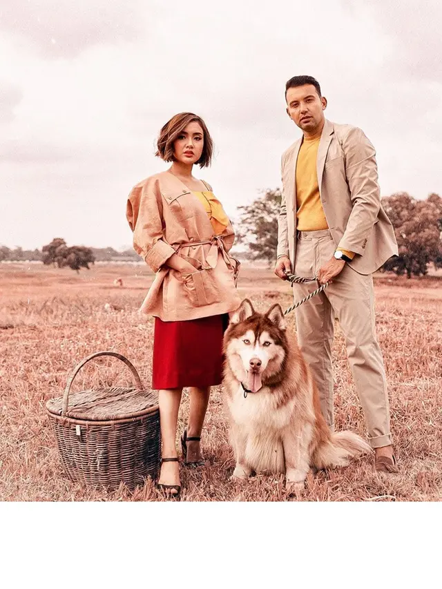 7 Gaya Mesra Cita Citata dengan Sang Kekasih, Foto Bak Prewedding