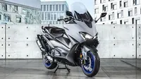 Hadir dengan mesin lebih besar, Yamaha TMax terbaru menggedong dapur pacu 560cc serta memiliki varian Tech Max (Motorcycle)