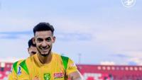 Momen Jefferson Silva Cetak Gol Perdana Penuh Makna saat Persebaya Gasak Arema FC di Derbi Jatim BRI Super League: Hasil Kerja Sama Tim