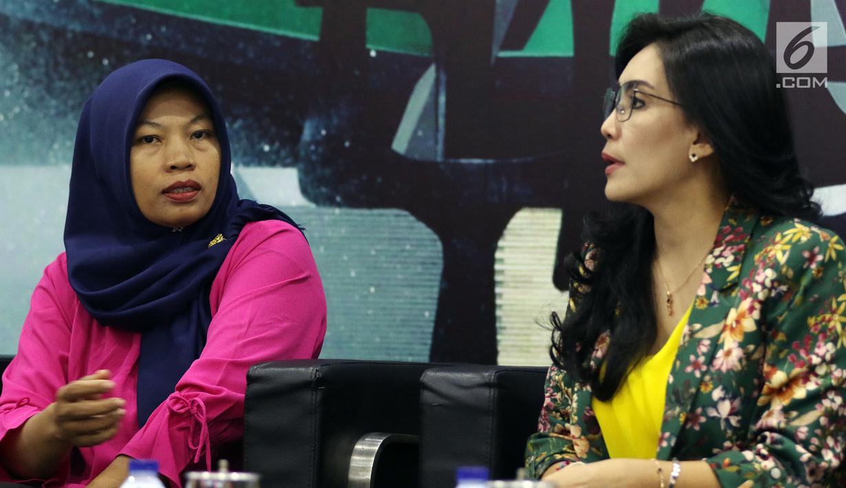 FOTO: Tangis Baiq Nuril Saat Cerita Kasusnya di Depan Anggota Dewan ...