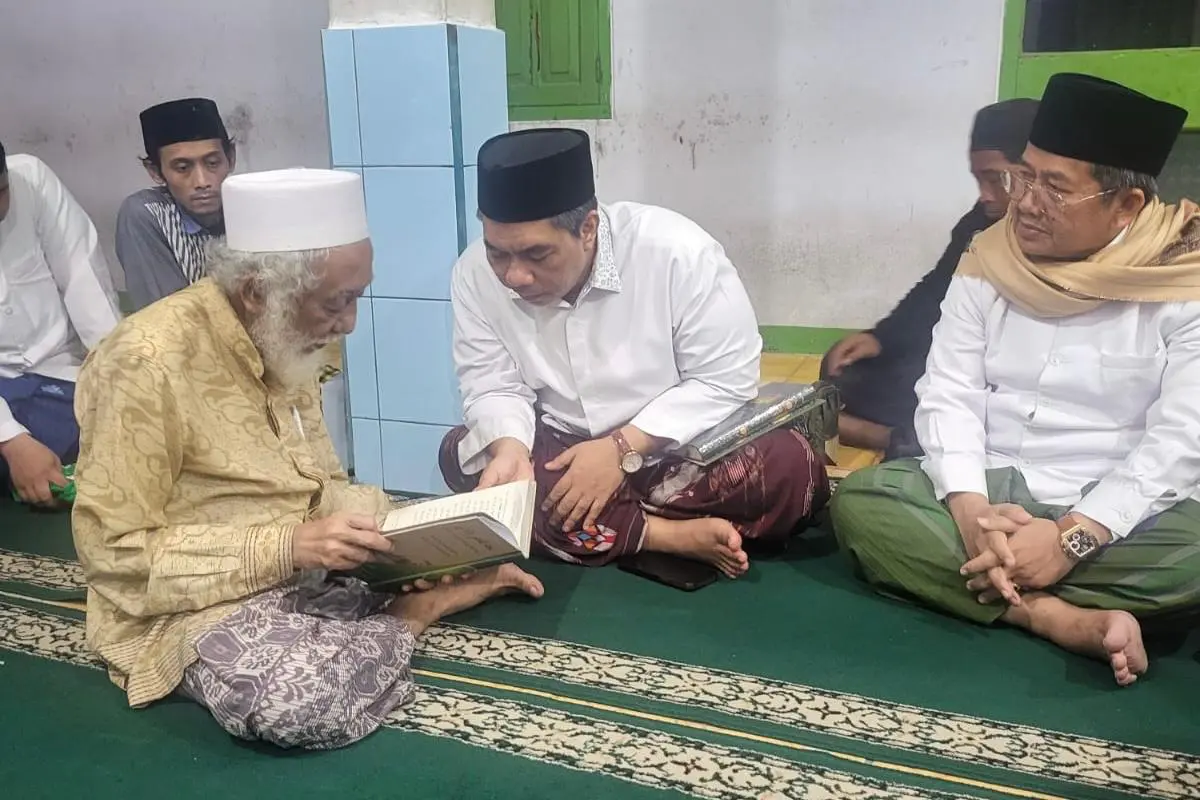 Pj Ketum PBNU KH Zulfa Mustofa melakukan kunjungan kerja perdananya ke Provinsi Banten