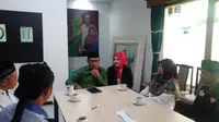 Ridwan Kamil bertemu Rabiatul Adawiyah