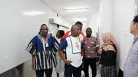 Delegasi Ghana Health Services melakukan studi visit program imunisasi ke Bandung, Jawa Barat, salah satunya mempelajari produksi vaksin dalam negeri di Bio Farma, Bandung, Jawa Barat pada Rabu, 17 Mei 2023. (Dok Bio Farma)