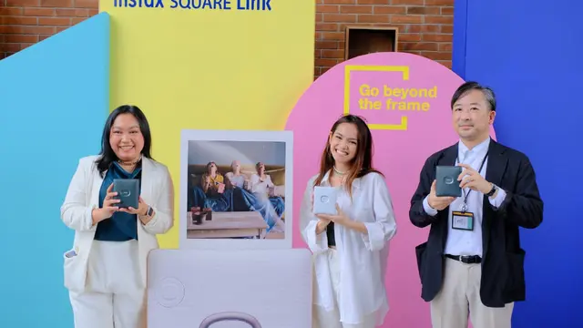 Oubrey Aulia dalam Peluncuran “Instax Square Link dan Instax Square Link App” bersama Fuji Film di Jakarta, November 2022. (Foto: Dok. Inkemaris)