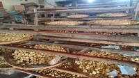 Penampakan tahu khas Ciledug bahan utama kuliner khas Cirebon Tahu Gejrot. Foto (Liputan6.com / Panji Prayitno)
