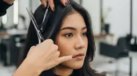 Rambut Tebal Panjang Bagusnya Potong Apa? Ini 15 Rekomendasi Model yang Stylish