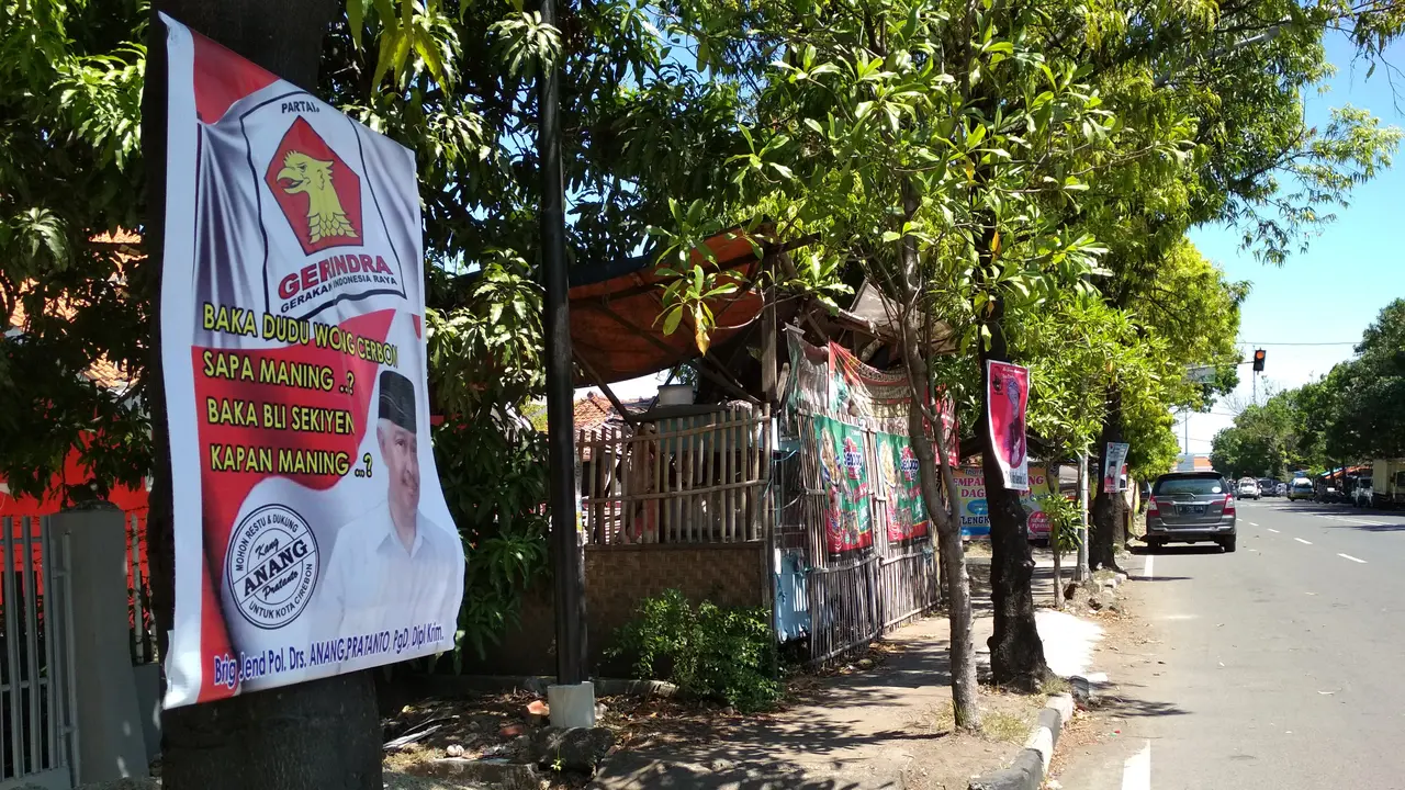 Di Balik Seruan Jangan Pilih Calon Kepala Daerah Pemaku Pohon 