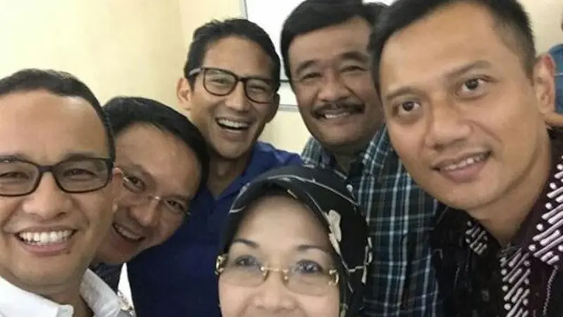 Indahnya Senyum Para Petarung Pilkada Jakarta