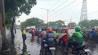 Banjir di Jalan Daan Mogot, Jakarta Barat, Rabu 21 Mei 2025. (Foto: Akun X TMC Polda Metro Jaya)