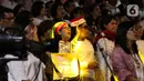 Karyawan EMTEK Group beragama Nasrani menghadiri Perayaan Natal Persekutuan Doa SCTB - Emtek Group 2019 di Studio 6 Emtek City, Jakarta, Kamis (19/12/2019). Acara yang juga diisi Agnez Mo Christmas Concert – The Greatest Love ini akan disiarkan pada 24 Desember di SCTV. (Liputan6.com/Johan Tallo)
