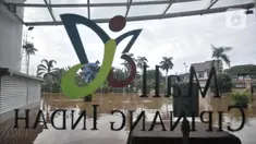 Kondisi Mall Cipinang Indah yang terendam air saat banjir melanda, Jakarta Timur, Rabu (1/1/2020). Selain merendam permukiman warga, banjir kali ini juga melumpuhkan Mal Cipinang Indah yang terpaksa ditutup akibat terendam air. (merdeka.com/Iqbal S Nugroho)