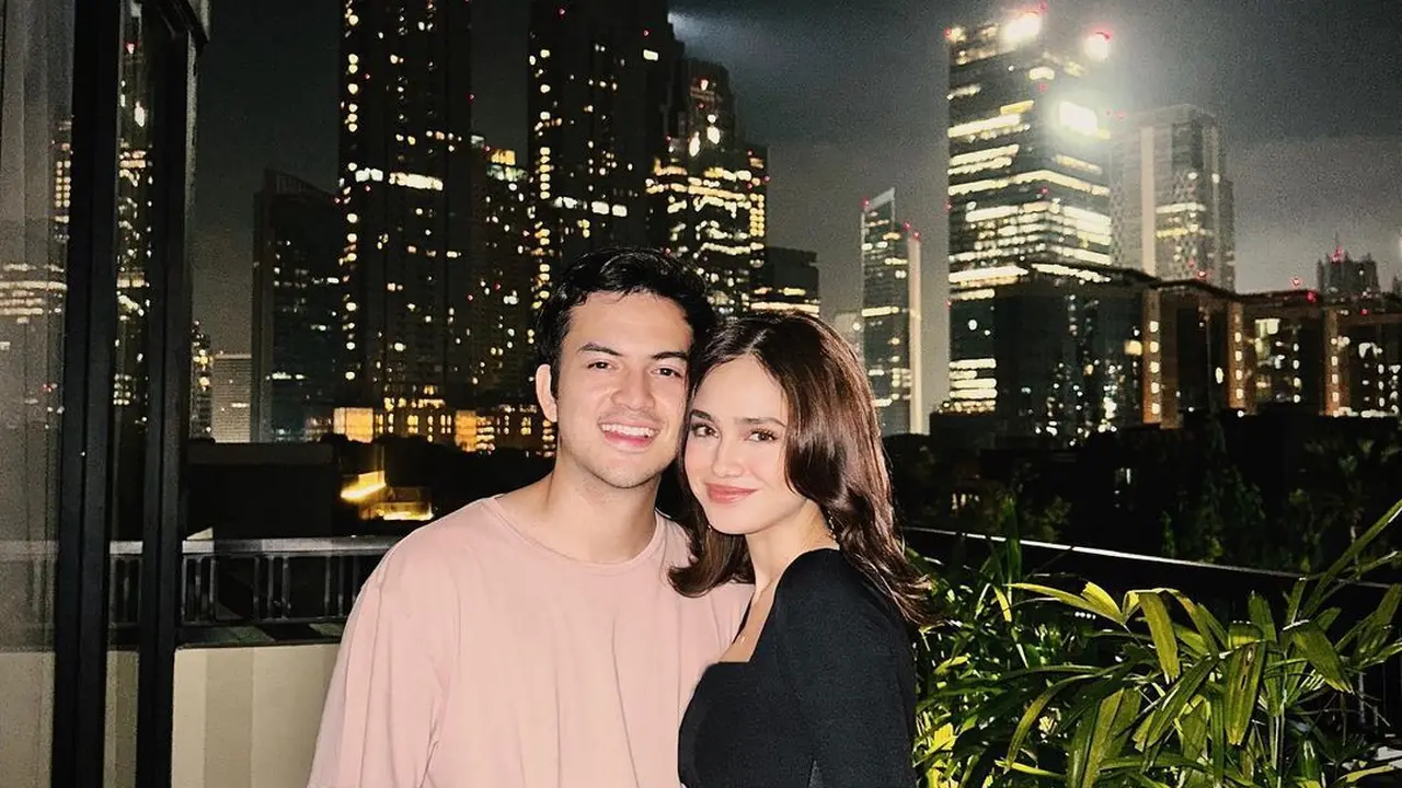 6 Gaya Bucin Pasangan Good Looking Syifa Hadju dan Rizky Nazar yang Kerap Tampil Serasi