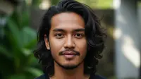 7 Model Rambut Pria Panjang Berantakan tapi Tetap Rapi, Modern dan Trendy