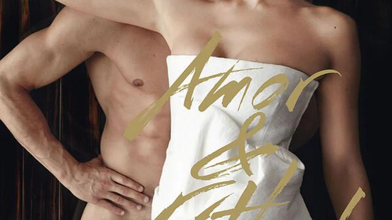 Cristiano Ronaldo topless bersama Irina Shayk
