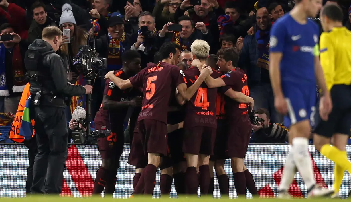 Bridge, London (20/2). Gol ini merupakan torehan ke-61 Messi dari total 122 penampilan selama keikutsertaannya di Liga Champions. (AP Photo/Frank Augstein)