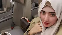 Disebut Istri Ketiga Opick, Yulia Mochamad Anggota DPR RI?