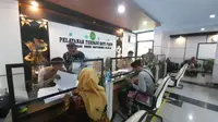 Ratusan Bacaleg Urus Surat Keterangan Bebas Pidana di PN Banyuwangi