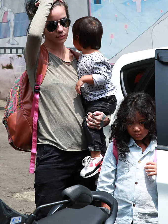 Sheila Marcia dan anak