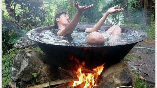 6 Tingkah Gokil Orang Asal Berendam Ini Nyeleneh, Enggak Habis Pikir
