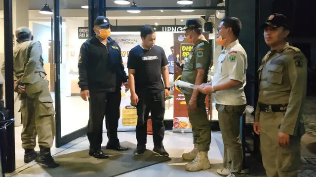 Taman Kota Tutup dan Kursi Taman Dililit Tali Demi Cegah Covid-19 di Kota Malang