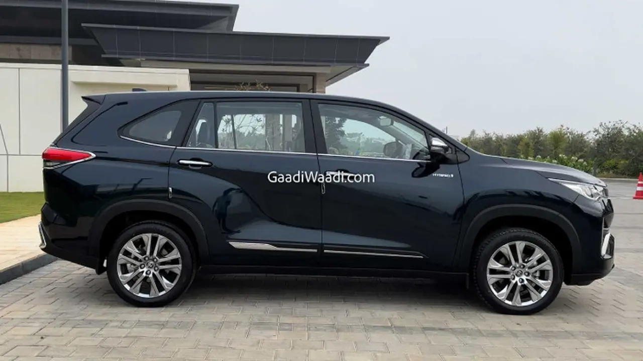 Toyota Innova full ethanol meluncur 29 Agustus 2023 (Gaadiwaadi)